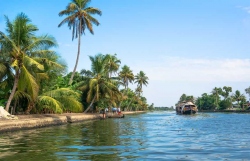 Promenade Munnar  and AlleppeyÂ 