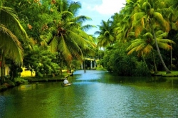Discover Hills, Wildlife and  Backwaters - Standard